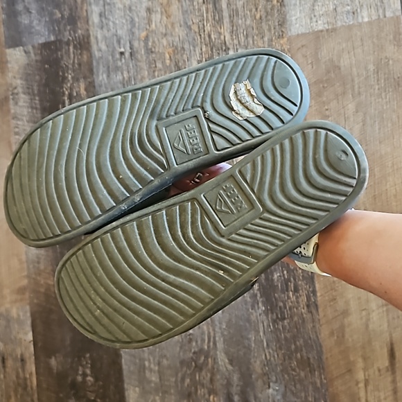 Reef slides - Picture 3 of 3